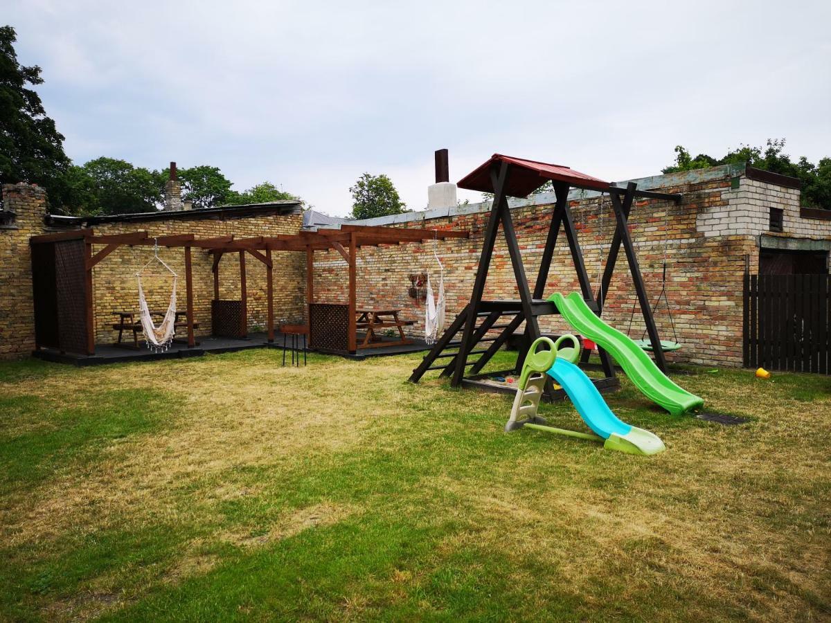 Villa Victoria Ventspils Exterior foto